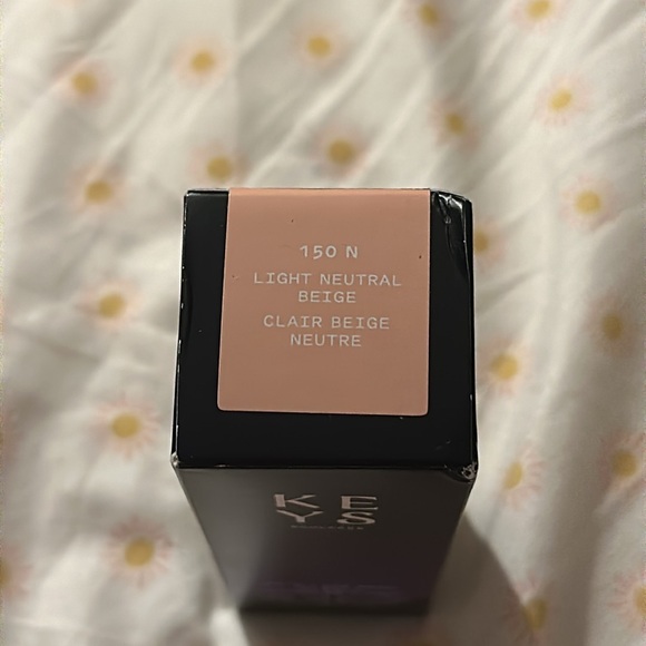 Keys Soulcare It's Like Skin 2-in-1 Concealer + Tint in 150 N - Light - Picture 9 of 9